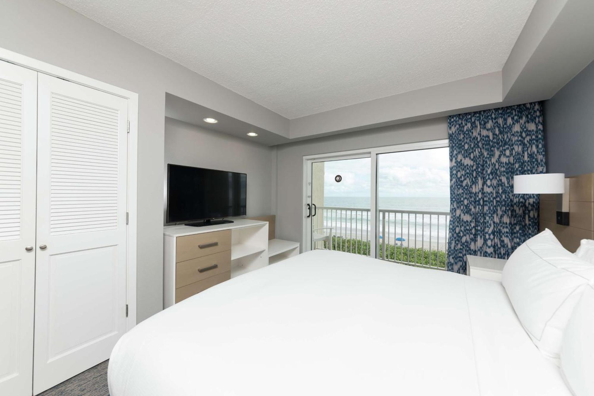 One-Bedroom King Suite,1551972982:JPEG
