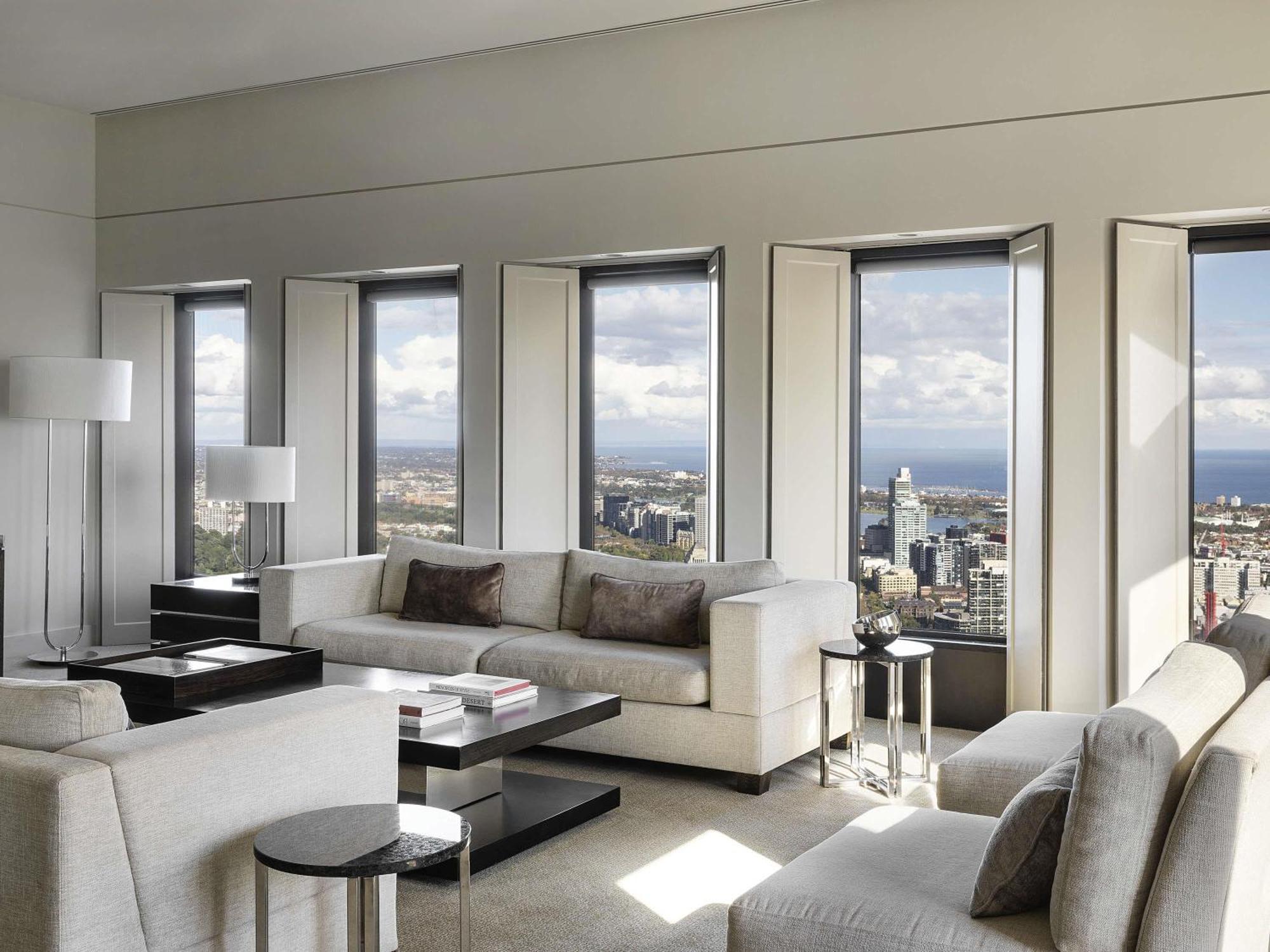 Opera Suite Residence